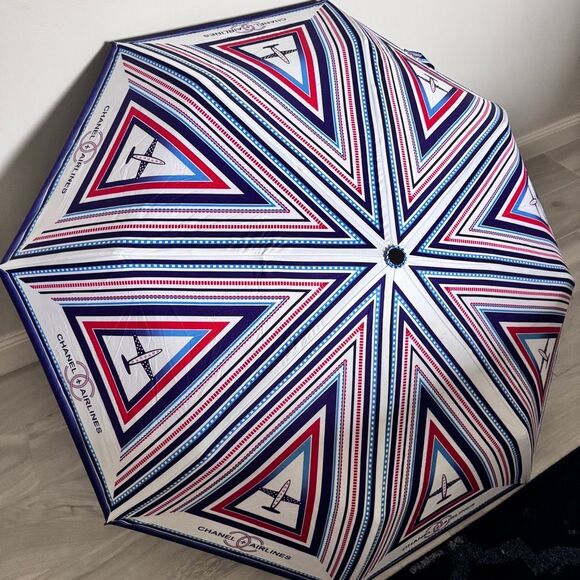 Chanel Airlines Umbrella Retractable NIB - Picture 3 of 11